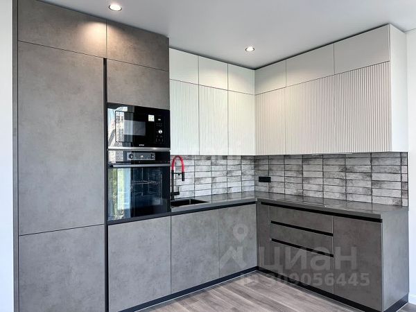 2-комн., 75 м², 7/25 этаж