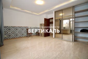 4-комн.кв., 95 м², этаж 7