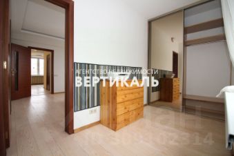 4-комн.кв., 95 м², этаж 7