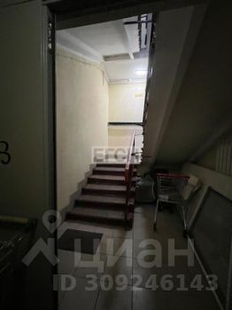 3-комн.кв., 68 м², этаж 4