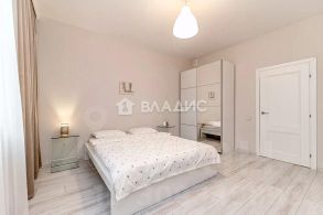 2-комн.кв., 66 м², этаж 4