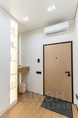 2-комн.кв., 64 м², этаж 27