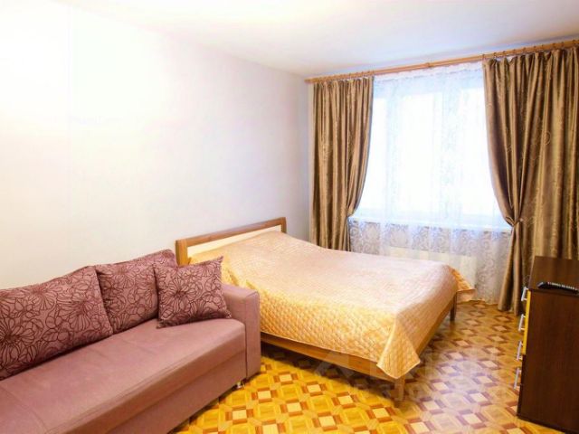 1-комн., 42 м², 1/1 этаж