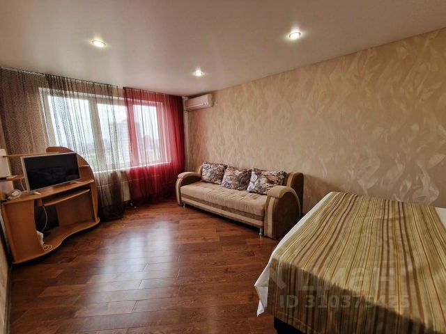 1-комн., 40 м², 1/1 этаж