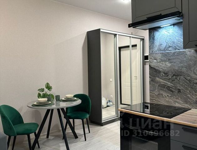 Студия, 27 м², 18/24 этаж