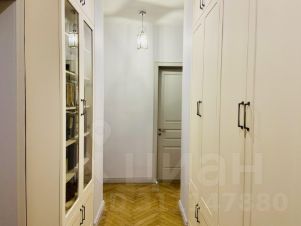 2-комн.кв., 64 м², этаж 3