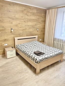 1-комн. кв 40 м2, 1/5 эт