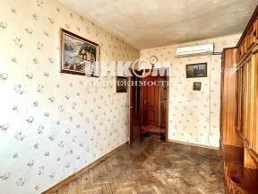 2-комн.кв., 49 м², этаж 12