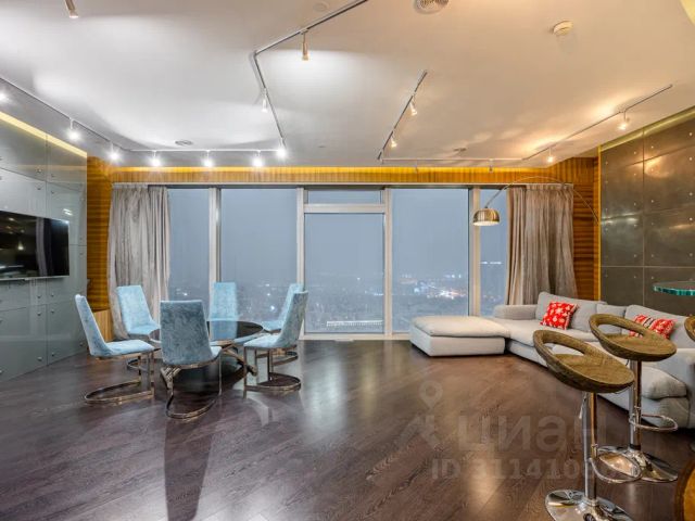 2-комн., 120 м², 37/76 этаж