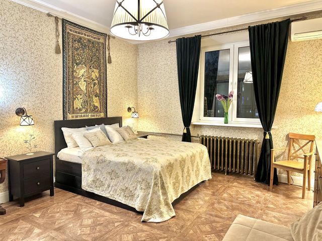 2-комн., 70 м², 1/1 этаж