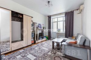 3-комн.кв., 76 м², этаж 4