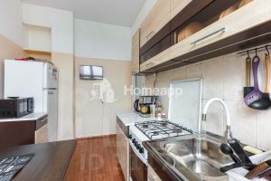 3-комн.кв., 76 м², этаж 4