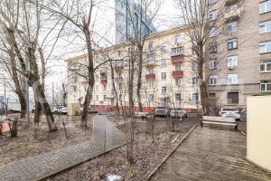 2-комн.кв., 49 м², этаж 3