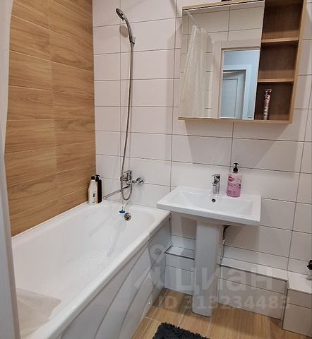 1-комн., 42 м², 1/10 этаж