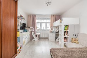 2-комн.кв., 57 м², этаж 3