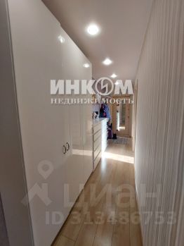 3-комн.кв., 63 м², этаж 9