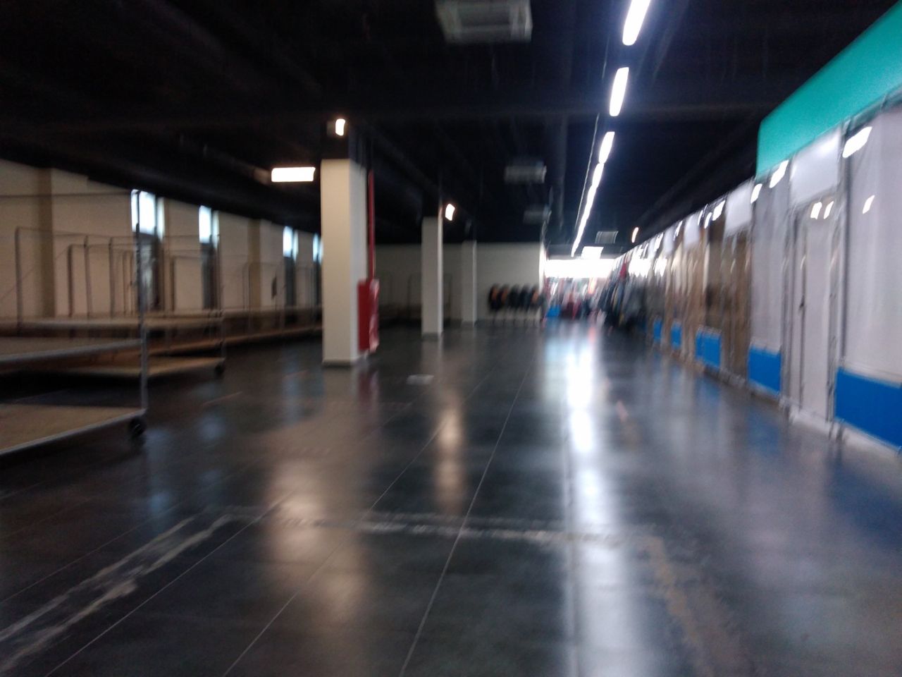 Торговом центре на Новоясеневском проспекте, 1Г