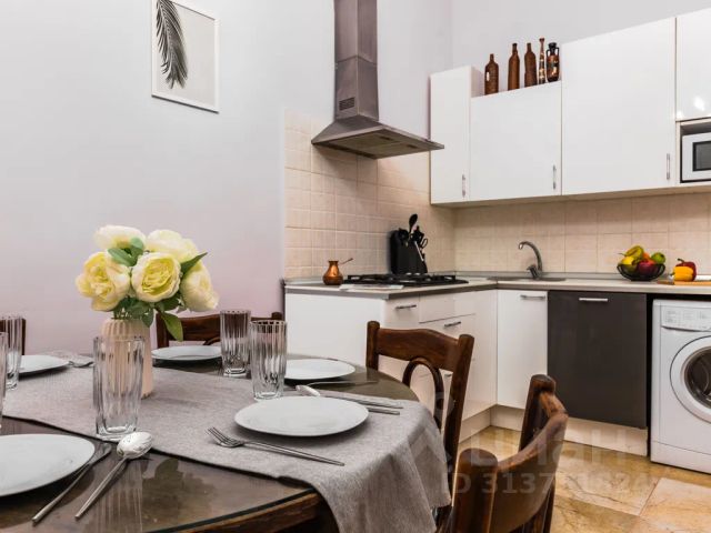 3-комн., 80 м², 2/4 этаж