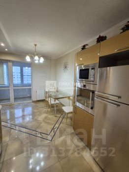 3-комн.кв., 92 м², этаж 10