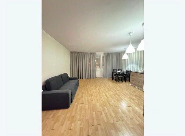 2-комн., 65 м², 1/4 этаж