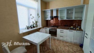 2-комн.кв., 53 м², этаж 4