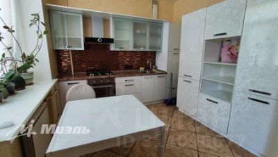 2-комн.кв., 53 м², этаж 4