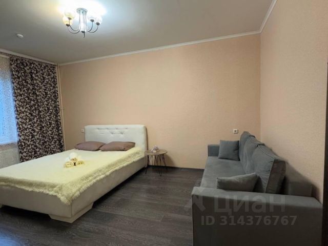 2-комн. апарт., 65 м², 1/1 этаж
