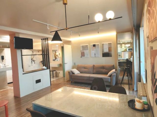 2-комн., 70 м², 10/14 этаж