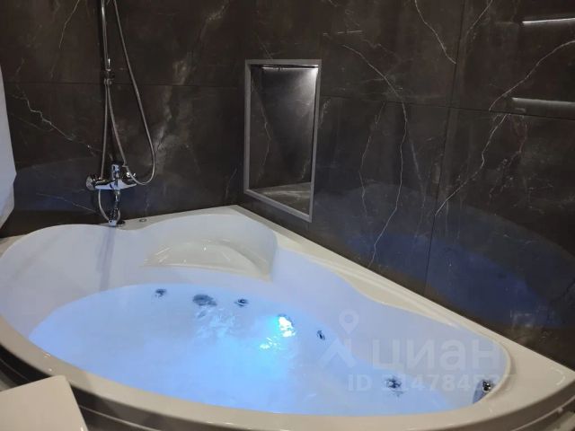 2-комн., 40 м², 23/24 этаж