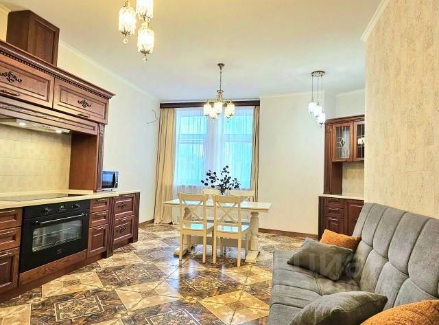 3-комн., 121 м², 1/1 этаж