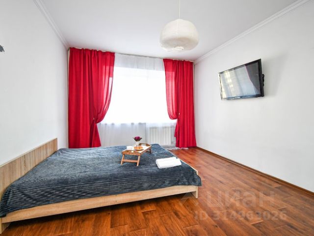 1-комн., 42 м², 1/1 этаж