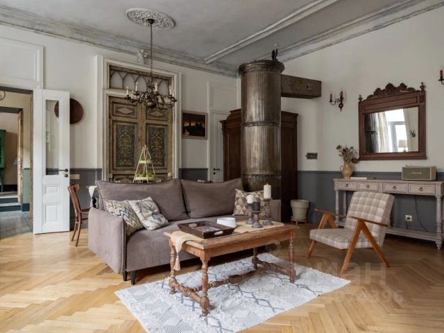 2-комн., 80 м², 2/4 этаж