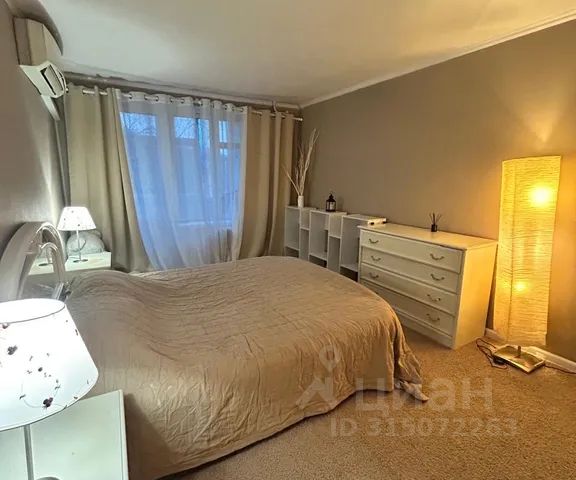 2-комн., 65 м², 5/8 этаж