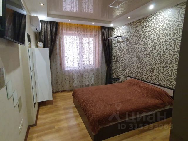 2-комн., 65 м², 14/18 этаж
