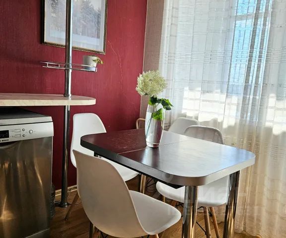 2-комн., 64 м², 9/9 этаж