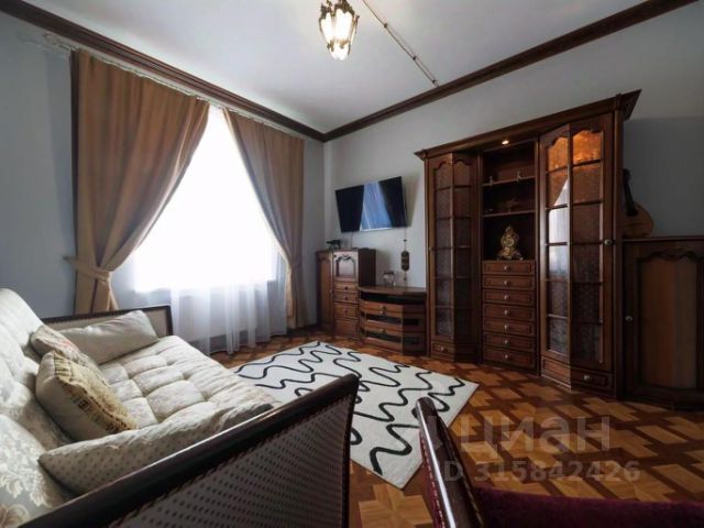 2-комн., 65 м², 1/1 этаж