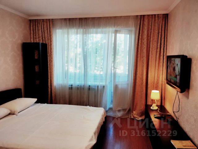 1-комн., 46 м², 2/10 этаж
