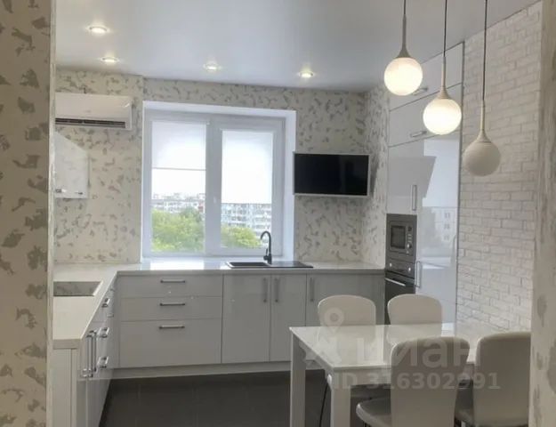 2-комн., 60 м², 10/17 этаж