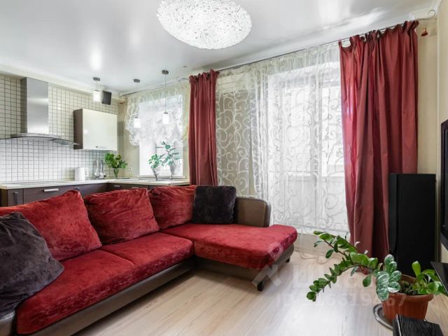 2-комн., 70 м², 13/17 этаж