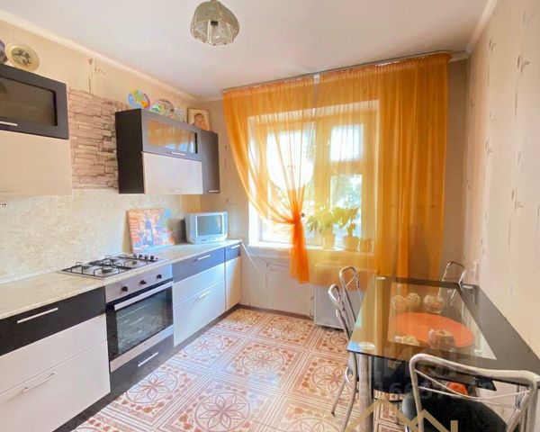 3-комн., 70 м², 1/9 этаж