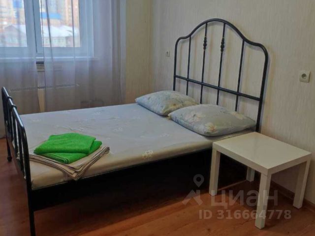 2-комн. апарт., 60 м², 1/1 этаж