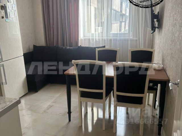 2-комн., 67 м², 17/18 этаж