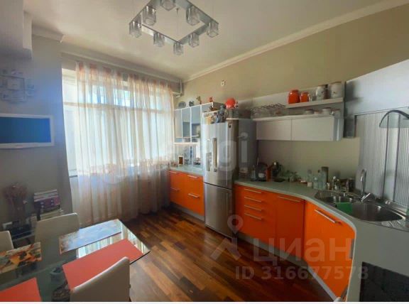 2-комн., 83 м², 14/16 этаж