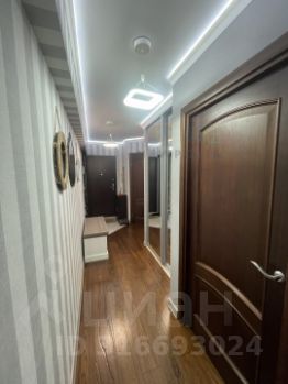 3-комн.кв., 55 м², этаж 4