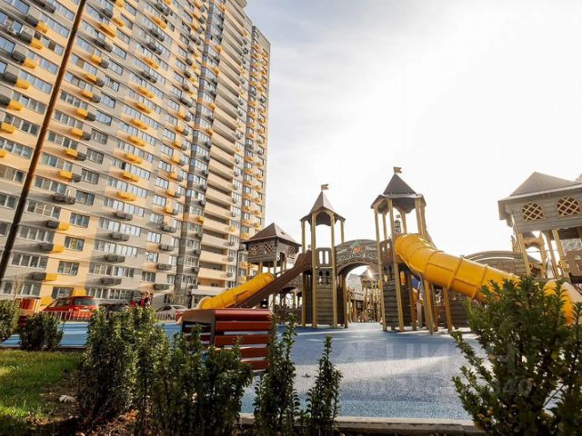 2-комн., 64 м², 2/24 этаж