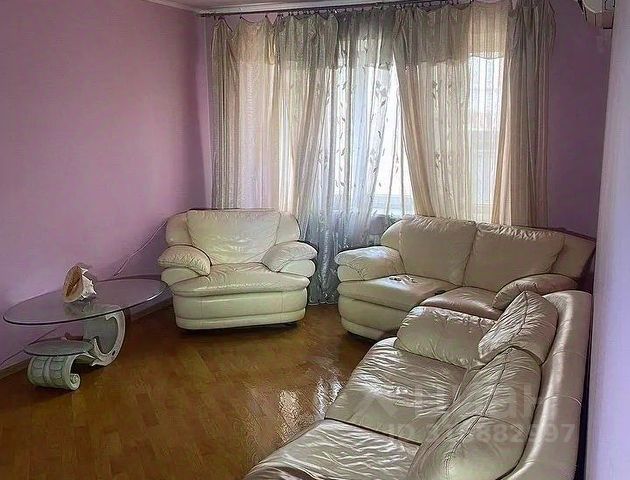 3-комн., 90 м², 1/7 этаж
