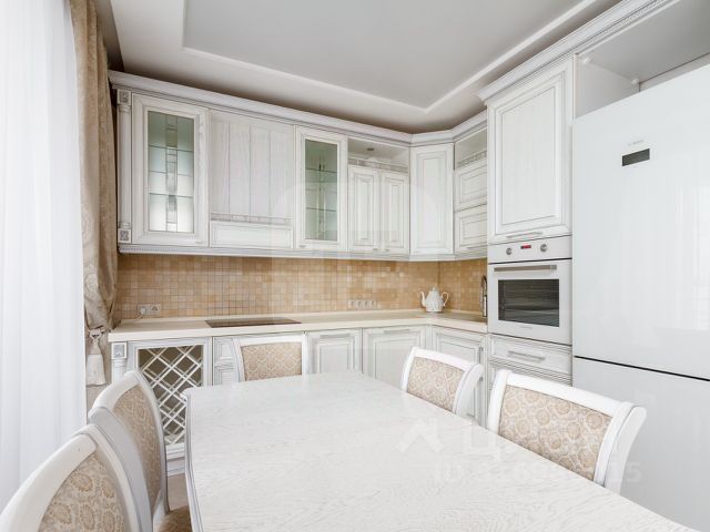 3-комн., 76,7 м², 14/17 этаж