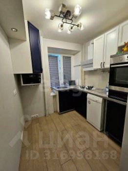 2-комн.кв., 43 м², этаж 3