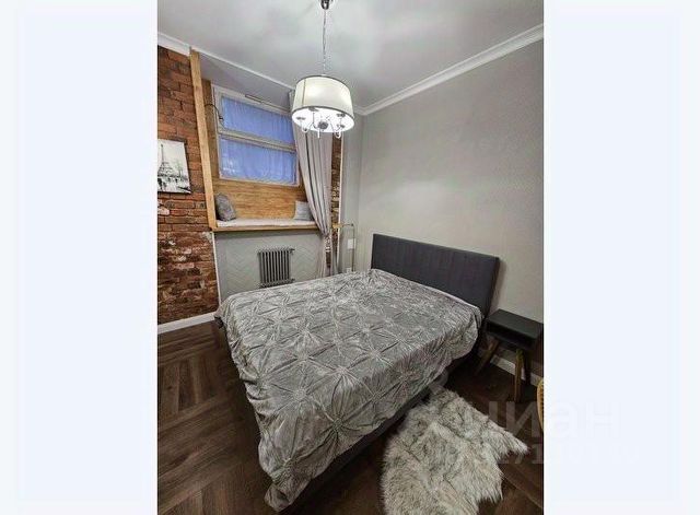 1-комн., 40 м², -1/4 этаж