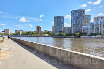 3-комн.кв., 53 м², этаж 4